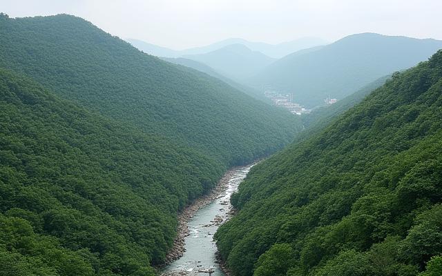 DMZ 비무장지대의 평화로운 풍경과 역사적인 기념물